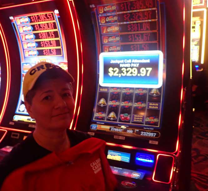 Jackpot Winner Alejandra Romero smiling