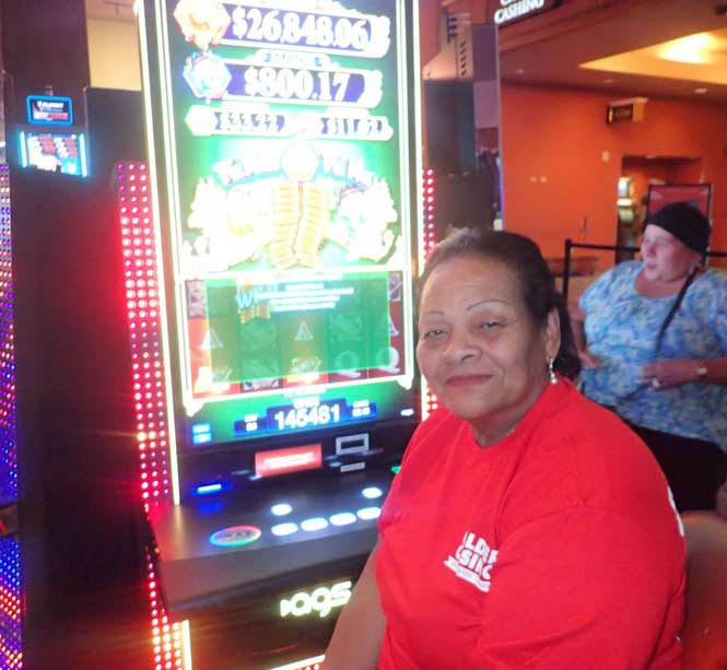 Jackpot Winner Leonor Degross smiling